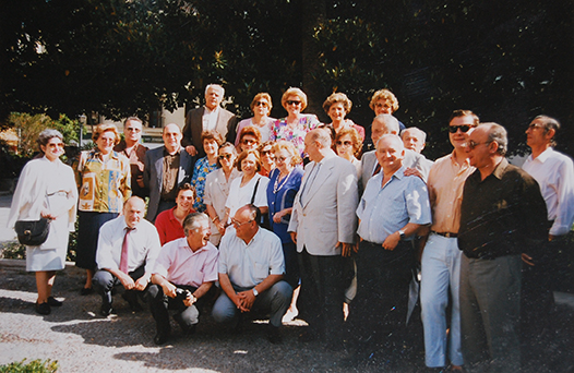 socios de la fundacion posando durante un viaje organizado